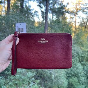 COACH Large Corner Zip Wristlet Wallet Clutch  Leather Phone Wallet Case NWT